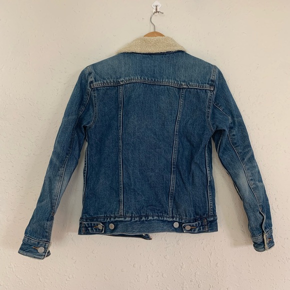 Levi’s Trucker Sherpa Jacket - Picture 2 of 6